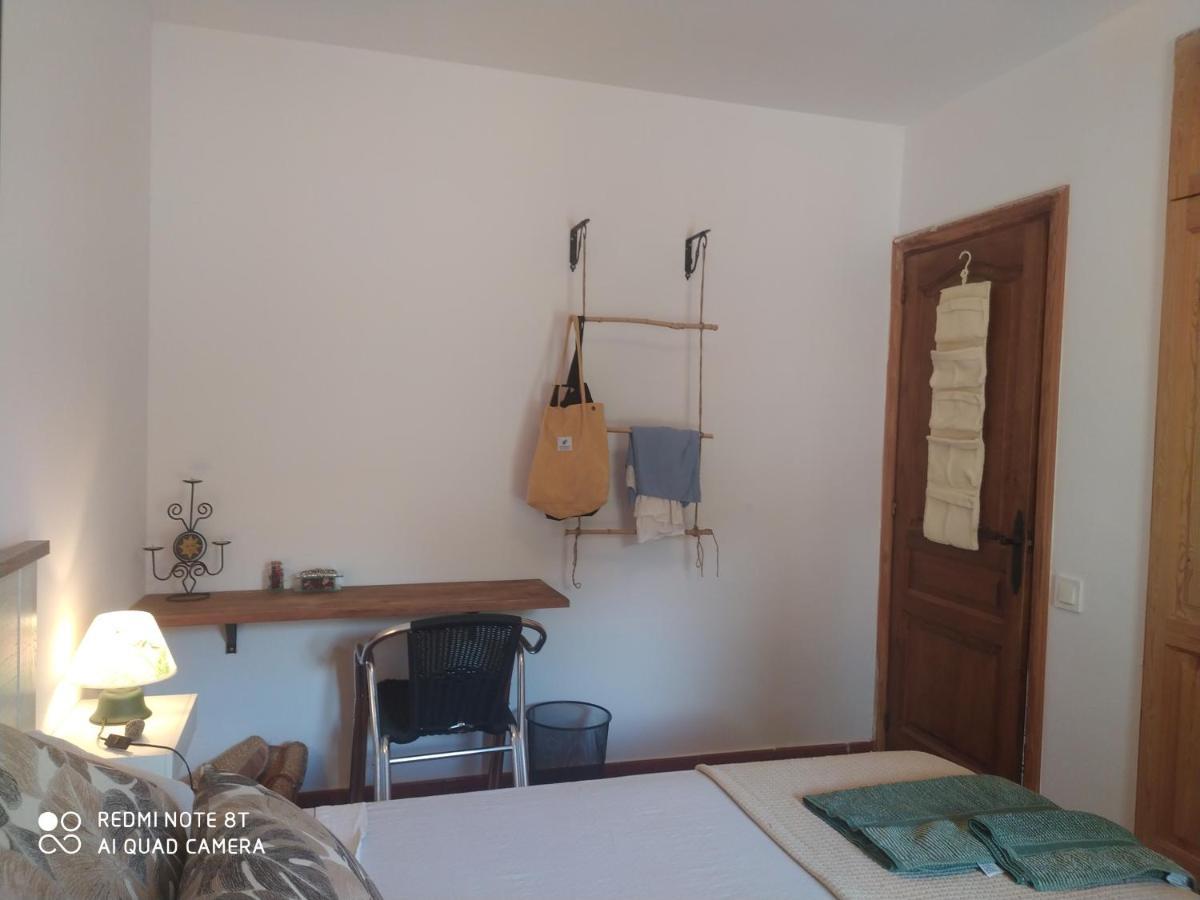 Habitacion Privada En Casa Particular, Montana Olesa de Bonesvalls Bagian luar foto