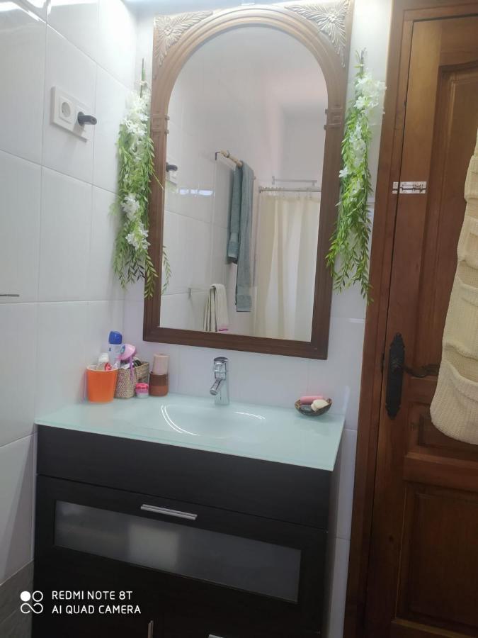 Habitacion Privada En Casa Particular, Montana Olesa de Bonesvalls Bagian luar foto