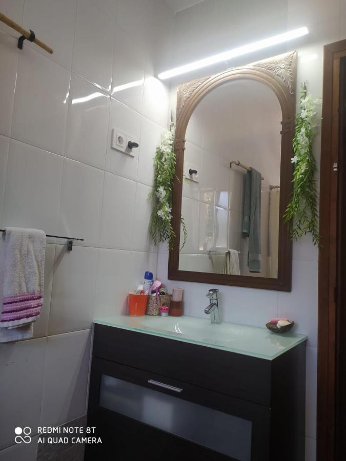 Habitacion Privada En Casa Particular, Montana Olesa de Bonesvalls Bagian luar foto