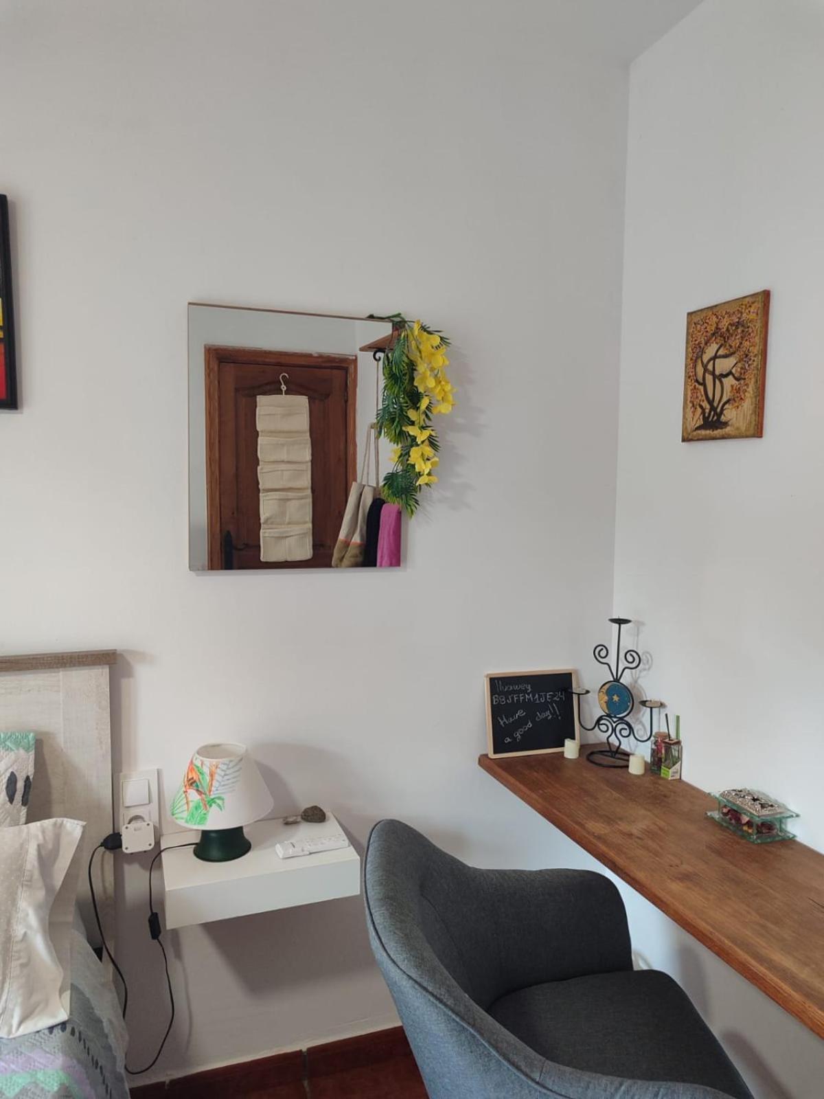 Habitacion Privada En Casa Particular, Montana Olesa de Bonesvalls Bagian luar foto