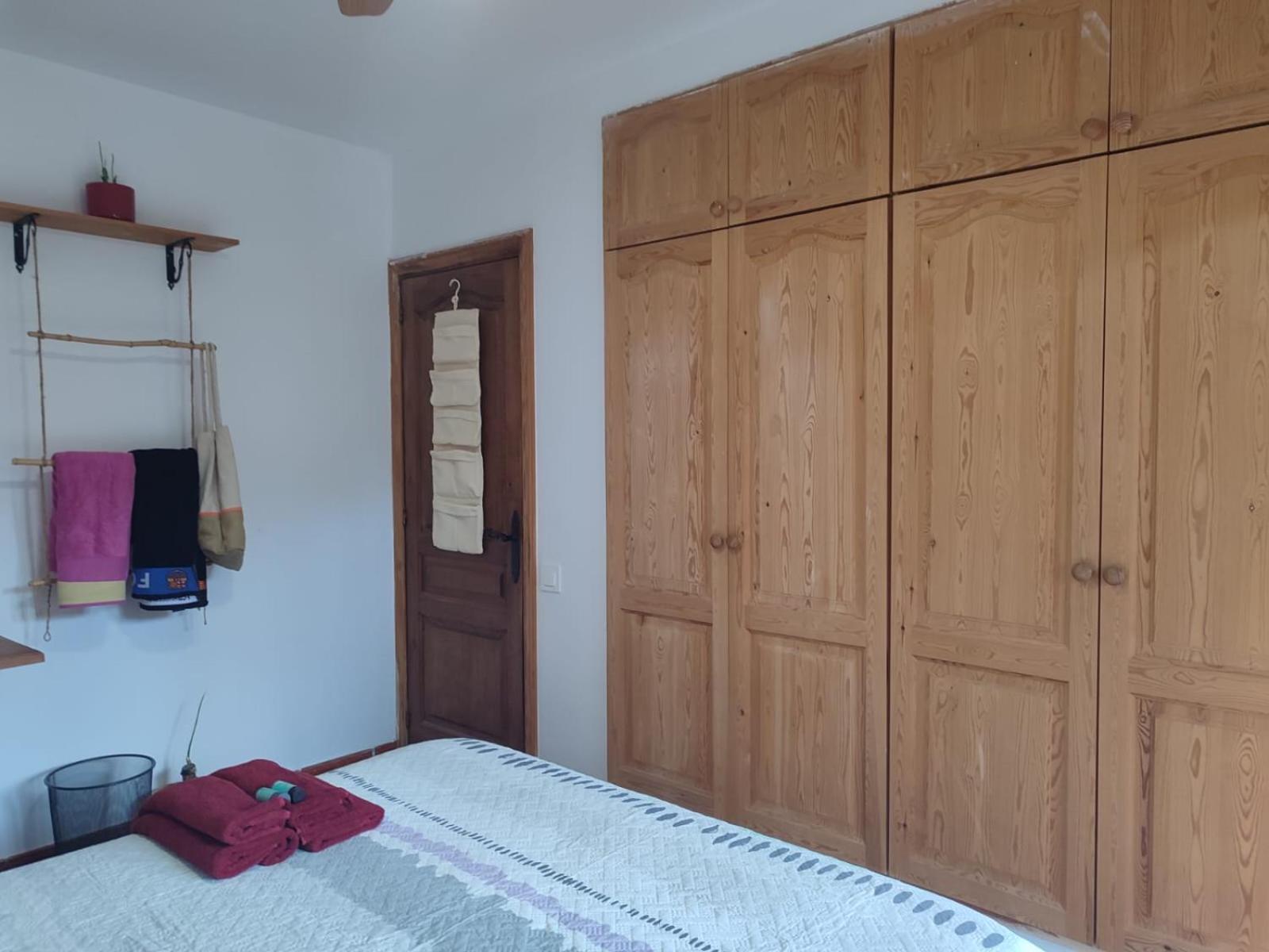 Habitacion Privada En Casa Particular, Montana Olesa de Bonesvalls Bagian luar foto
